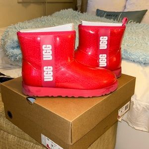 Red clear classic Uggs